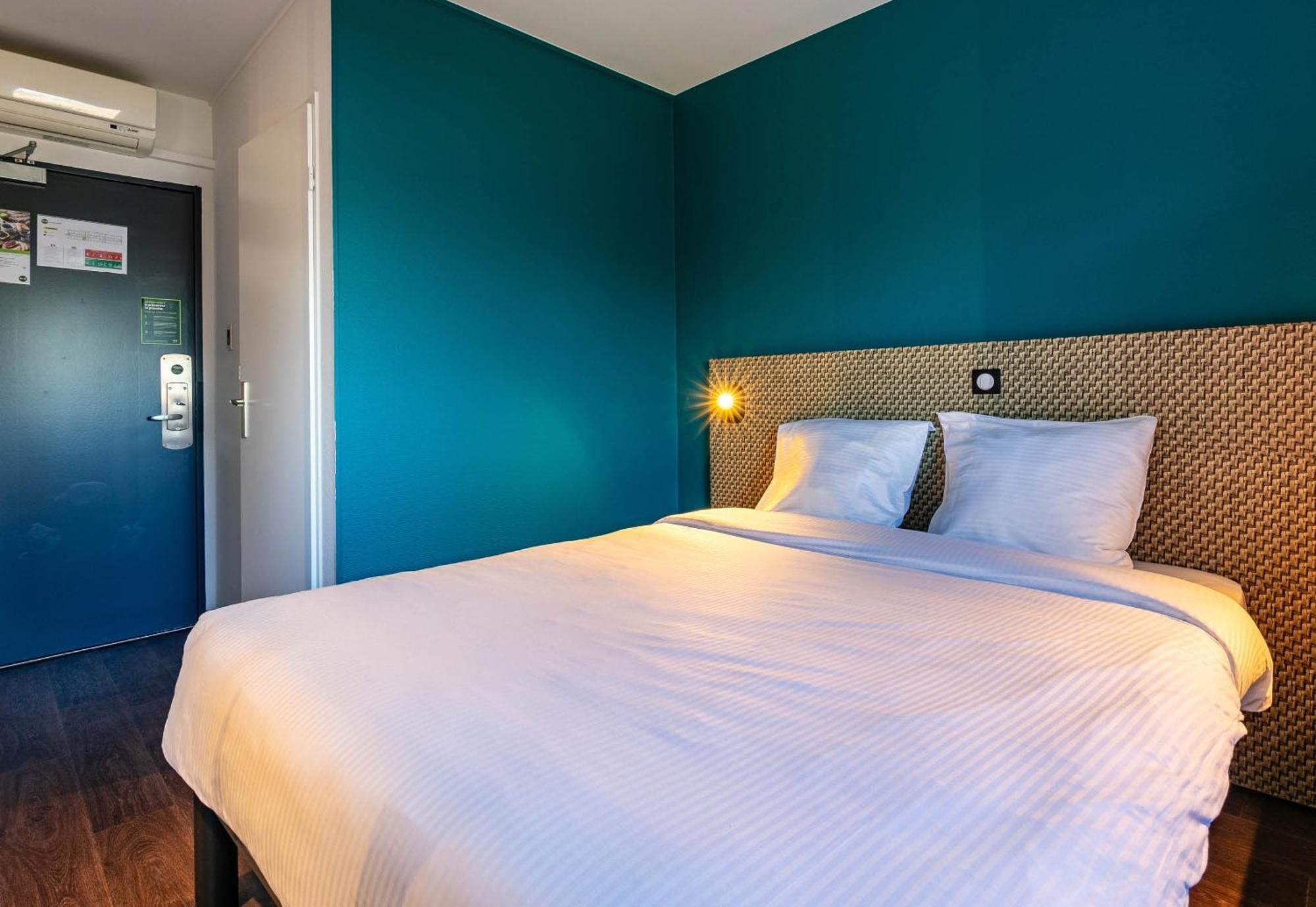 Double Room,1584414075:JPEG